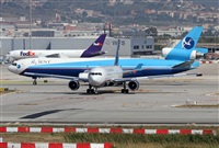 Jos Miguel Bernases - Noisy Spotters. Click to see full size photo