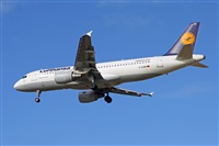 Jordi Rull Dalmau.Spotters BCN-El Prat. Click to see full size photo