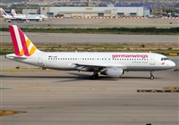 Adolfmalet-Spotters Barcelona-El Prat. Click to see full size photo