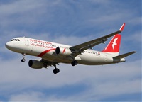 Jordi Rull Dalmau.Spotters BCN-El Prat. Click to see full size photo