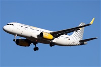 �Oscar Mart�nez spotter Barcelona el Prat. Click to see full size photo