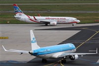Rodrigo Carvalho - Noisy Spotters. Click to see full size photo