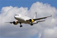 Jordi Rull Dalmau.Spotters BCN-El Prat. Click to see full size photo