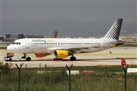 Jordi Rull Dalmau.Spotters BCN-El Prat. Click to see full size photo