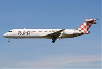 Jordi Rull Dalmau.Spotters BCN-El Prat. Click to see full size photo