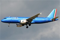 Gabriele Fontana - Tuscan Aviation. Click to see full size photo