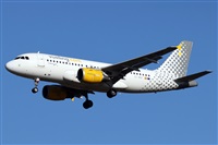 �Oscar Mart�nez spotter Barcelona el Prat. Click to see full size photo