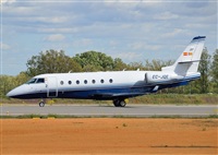 Anonymous aviation photographer-AIRE.ORG. Click to see full size photo