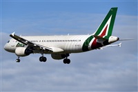Adolfmalet-Spotters Barcelona-El Prat. Click to see full size photo