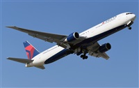 Adolfmalet-Spotters Barcelona-El Prat. Click to see full size photo