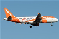 Gabriele Fontana - Tuscan Aviation. Click to see full size photo