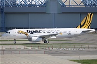 Jorge Medina - Spotters Barcelona - El Prat. Click to see full size photo