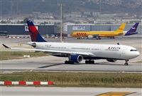 Jos Miguel Bernases - Noisy Spotters. Click to see full size photo