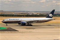 Juanma Bango. Click to see full size photo