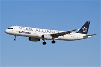Jordi Rull Dalmau.Spotters BCN-El Prat. Click to see full size photo
