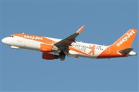Gabriele Fontana - Tuscan Aviation. Click to see full size photo