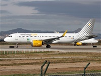 Cele - Spotters BCN. Click to see full size photo