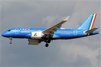 Gabriele Fontana - Tuscan Aviation. Click to see full size photo
