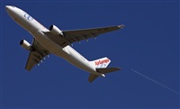 Marcos Gonzalez Polimon (Global AirShots). Click to see full size photo