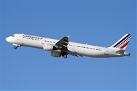 Jordi Rull Dalmau.Spotters BCN-El Prat. Click to see full size photo