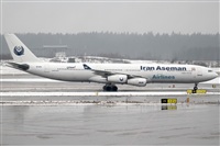 Rubn Gil - Noisy Spotters. Click to see full size photo