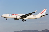 Miguel Alia - Noisy Spotters. Click to see full size photo