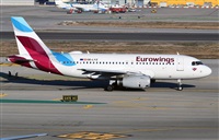 Adolfmalet-Spotters Barcelona-El Prat. Click to see full size photo