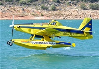 Anonymous aviation photographer-AIRE.ORG. Click to see full size photo