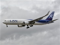 Naoto Goto - South American Spotters Asu-Py. Click to see full size photo