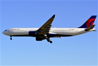 Adolfmalet-Spotters Barcelona-El Prat. Click to see full size photo