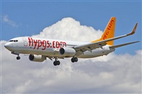Jordi Rull Dalmau.Spotters BCN-El Prat. Click to see full size photo