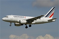 Jordi Rull Dalmau.Spotters BCN-El Prat. Click to see full size photo
