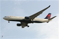 Adolfmalet-Spotters Barcelona-El Prat. Click to see full size photo