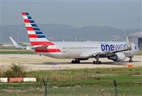 Adolfmalet-Spotters Barcelona-El Prat. Click to see full size photo