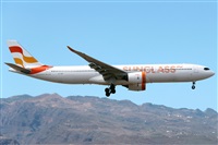 Manuel Fernandez. Click to see full size photo