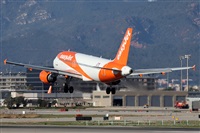 �Oscar Mart�nez spotter Barcelona el Prat. Click to see full size photo
