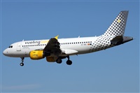 �Oscar Mart�nez spotter Barcelona el Prat. Click to see full size photo