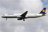 Adolfmalet-Spotters Barcelona-El Prat. Click to see full size photo