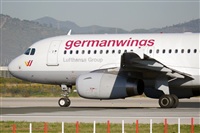 Adolfmalet-Spotters Barcelona-El Prat. Click to see full size photo