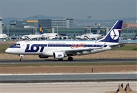 Miguel Alia - Noisy Spotters. Click to see full size photo