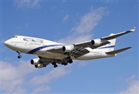 Jordi Rull Dalmau.Spotters BCN-El Prat. Click to see full size photo