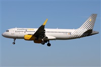 �Oscar Mart�nez spotter Barcelona el Prat. Click to see full size photo