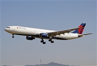 Jordi Rull Dalmau.Spotters BCN-El Prat. Click to see full size photo