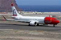 �Alfonso Sol�s - Asociaci�n Canary Islands Spotting. Click to see full size photo