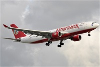Rubn Gil - Noisy Spotters. Click to see full size photo