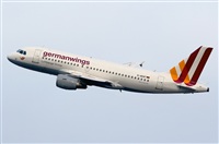 Adolfmalet-Spotters Barcelona-El Prat. Click to see full size photo