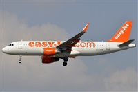 Gabriele Fontana - Tuscan Aviation. Click to see full size photo