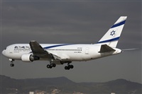 Ignacio Ruiz - Spotters Barcelona-El Prat. Click to see full size photo