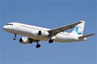 Jordi Rull Dalmau.Spotters BCN-El Prat. Click to see full size photo