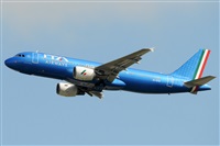 Gabriele Fontana - Tuscan Aviation. Click to see full size photo